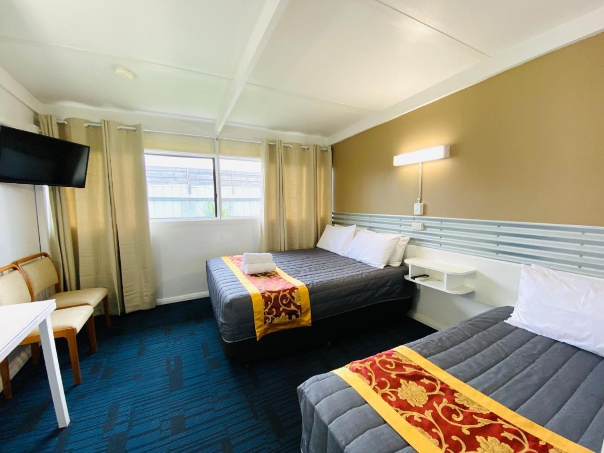 Mid Valley Motel Morwell Bagian luar foto