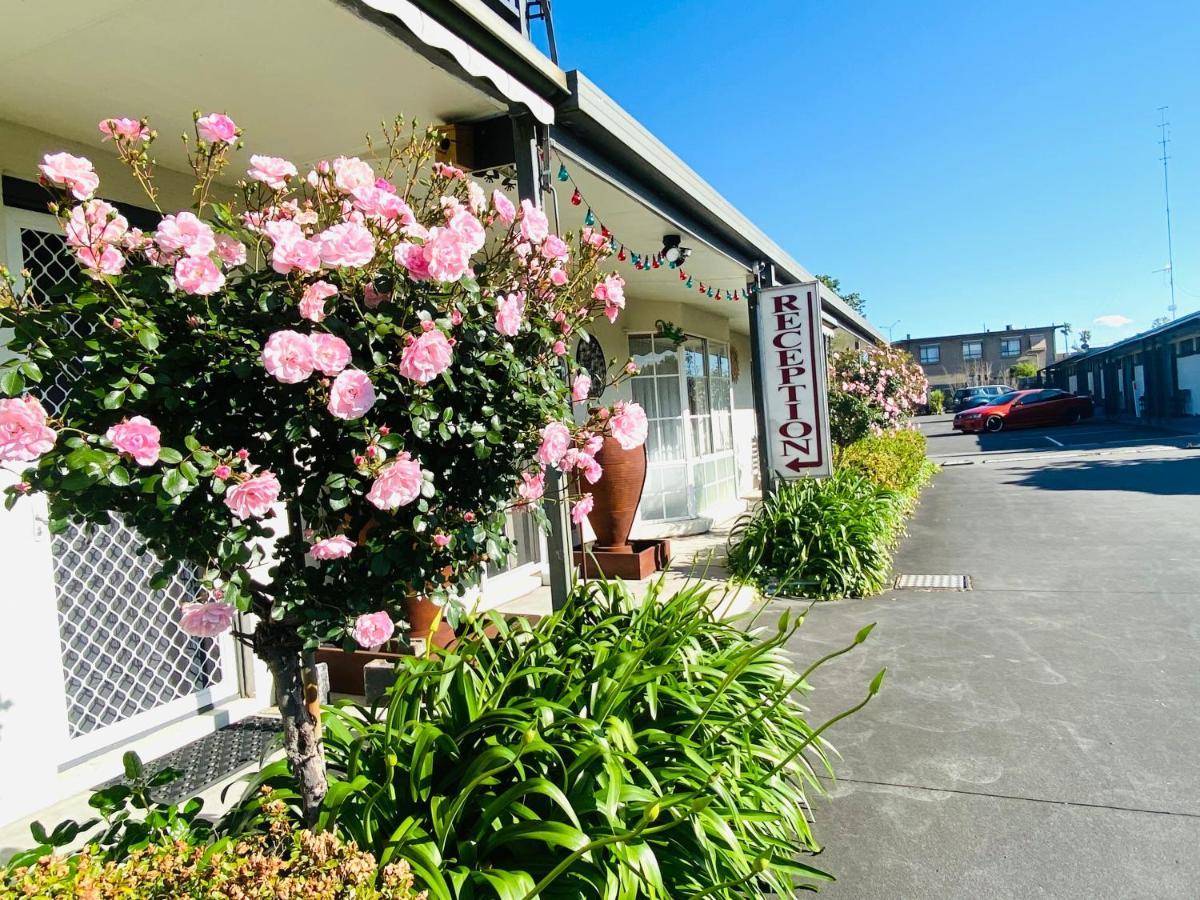 Mid Valley Motel Morwell Bagian luar foto