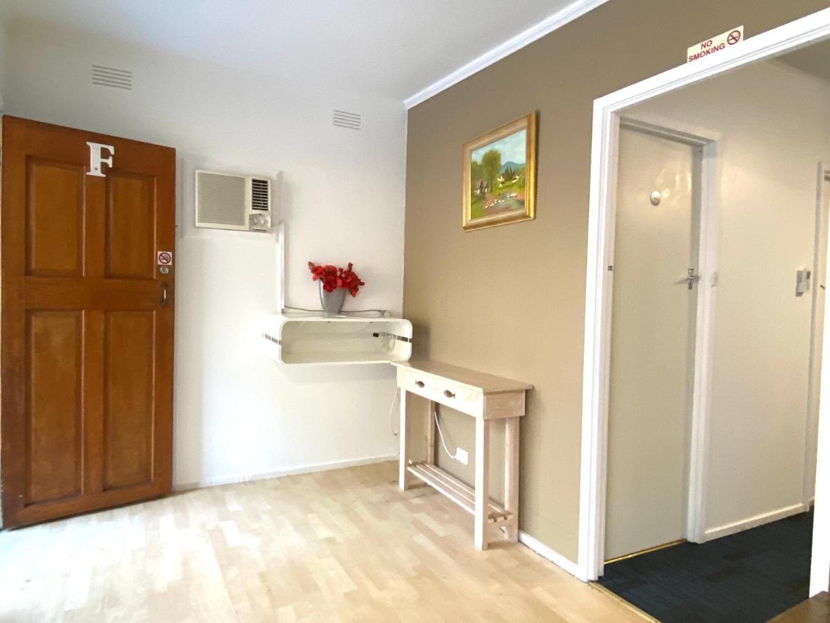 Mid Valley Motel Morwell Bagian luar foto